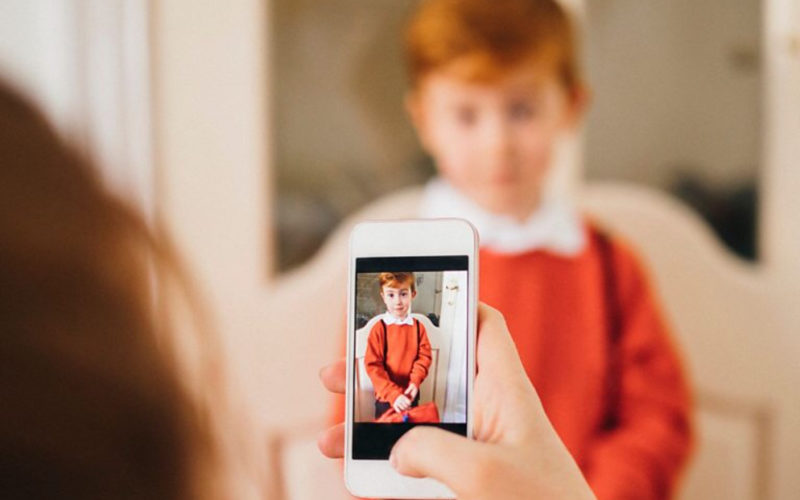 Le foto dei figli su Instagram? Meglio pensarci bene prima di pubblicarle